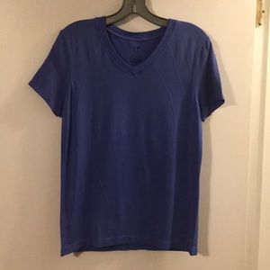 C9 by Champion v-neck short sleeve tee